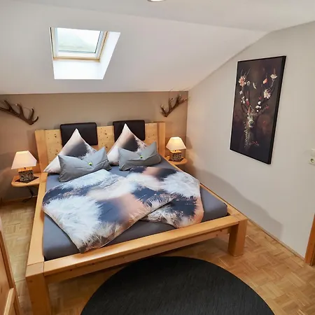 Haus Freynend Farm stay *